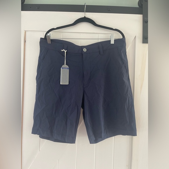Southern Tide men's shorts - Picture 3 of 8